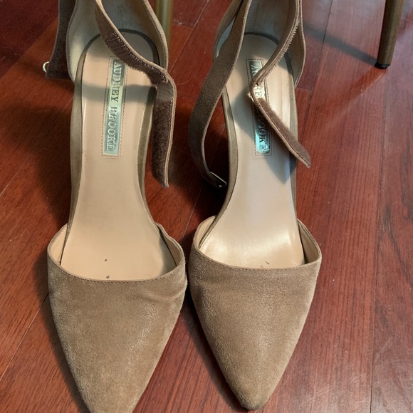 Tan Audrey Brooke size 10 heels - Picture 2 of 5